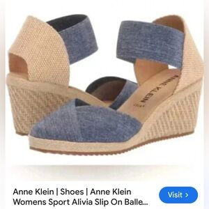 Anne Klein Size 8 Women's Zoey Espadrille
Wedge Sandals.